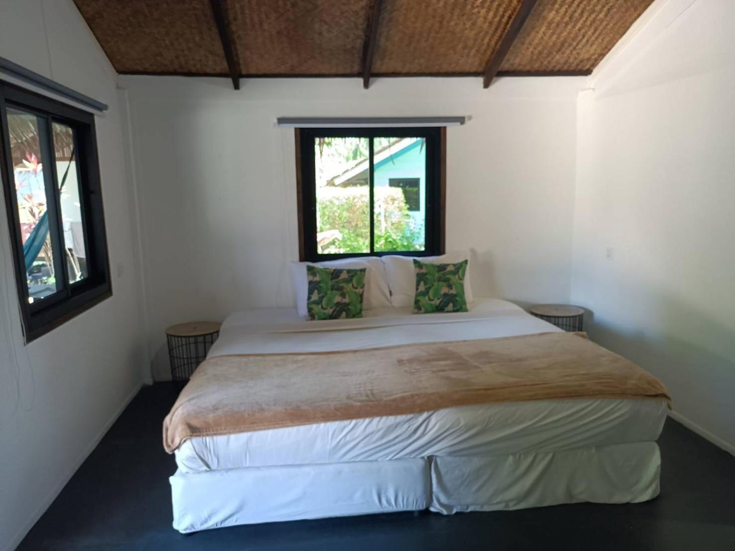 Sarana Bungalows (Adults Only) Baan Tai Bagian luar foto