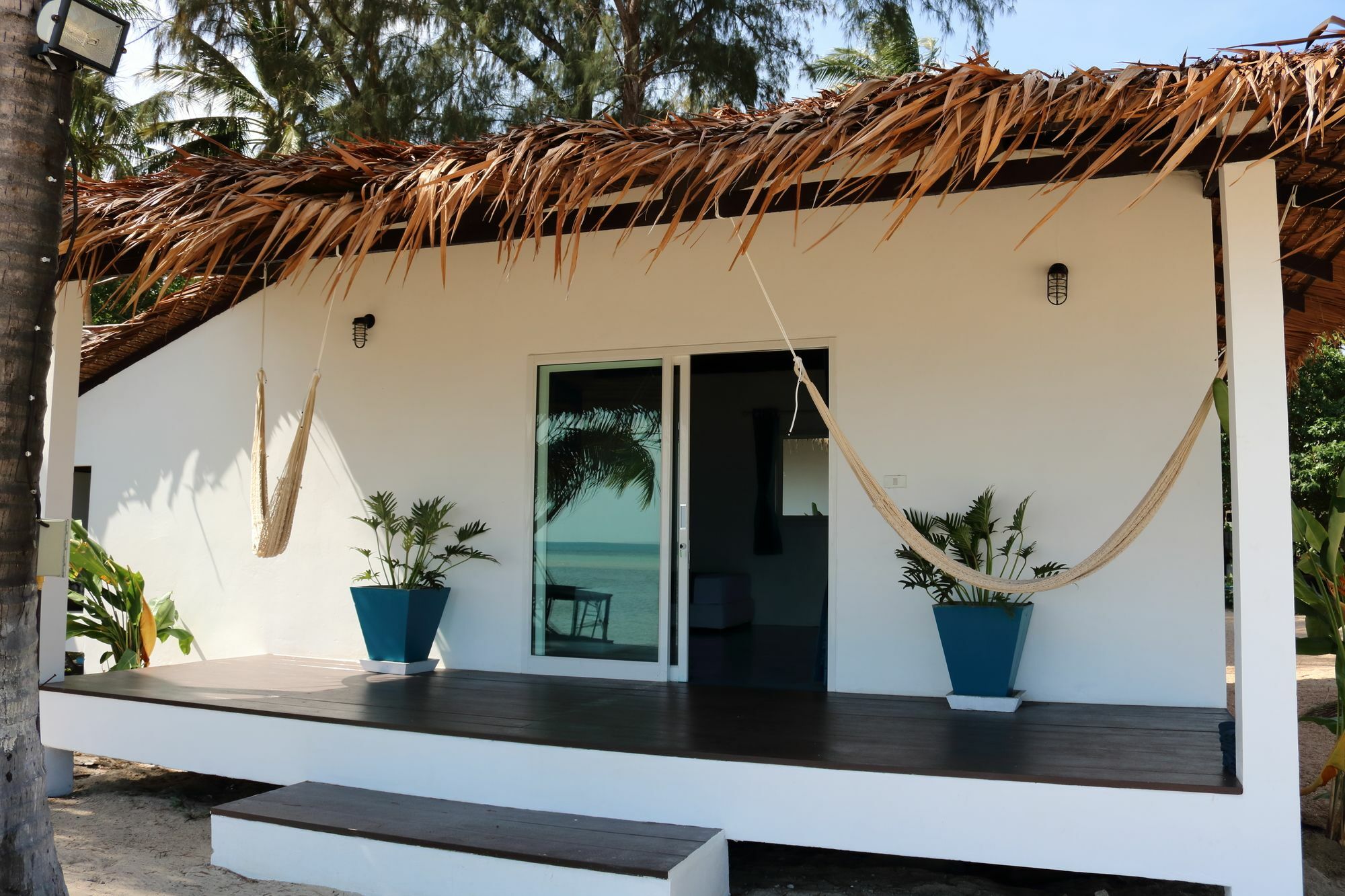 Sarana Bungalows (Adults Only) Baan Tai Bagian luar foto