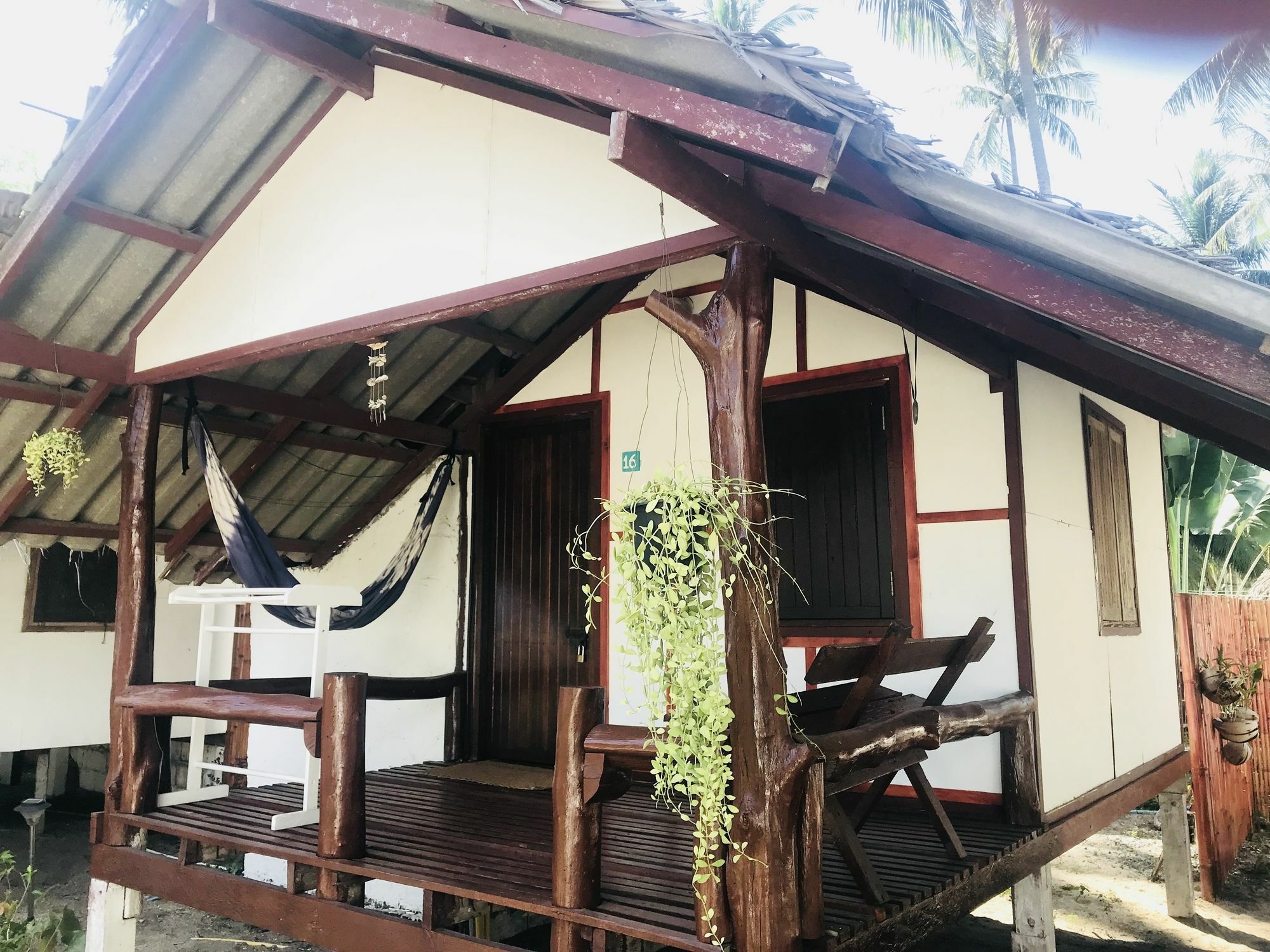 Sarana Bungalows (Adults Only) Baan Tai Bagian luar foto